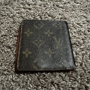 Louis Vuitton Bi fold Brown Wallet